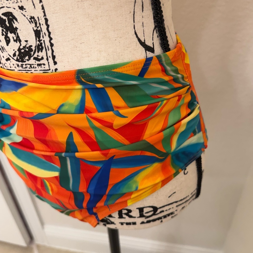 NWOT 2pc high waisted tummy control Orange print swimsuit sz M - Picture 4 of 9